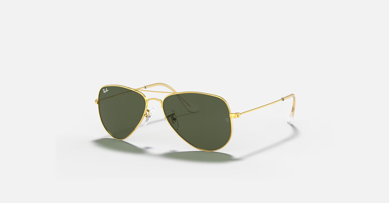 Gold aviator ray bans almost brand new no scratches in great condition Vintage Ray-ban Aviator Sunglasses, Gold Plated Frame, B&L  main image 4